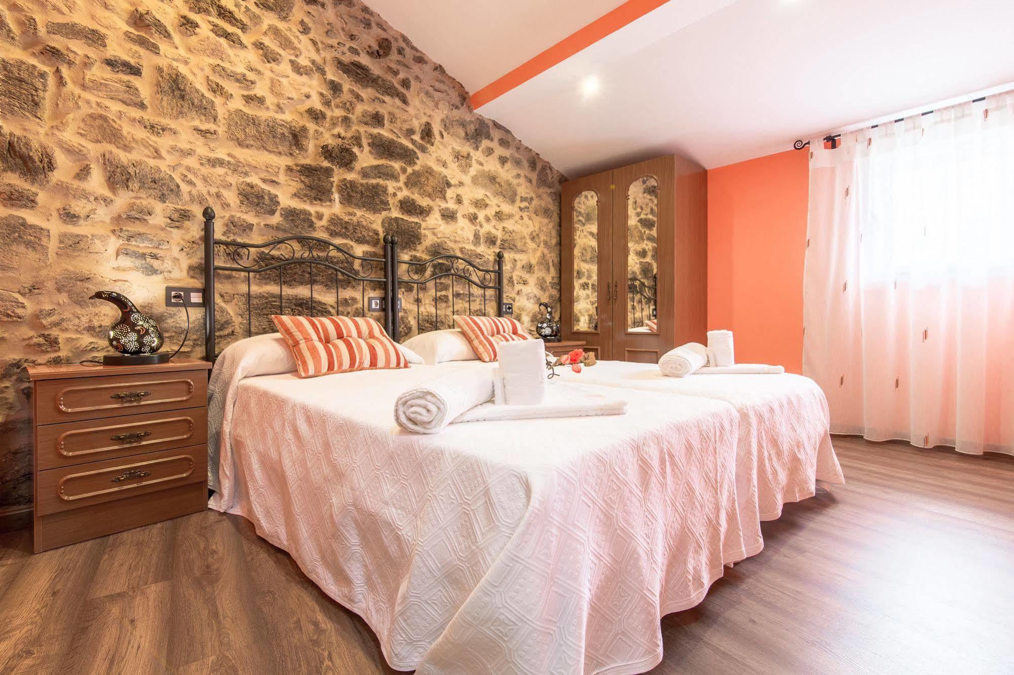 Palas de Rei Casa Carlaヴィラ エクステリア 写真